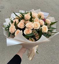 Букет Кремовые розы Латте в Ушаково